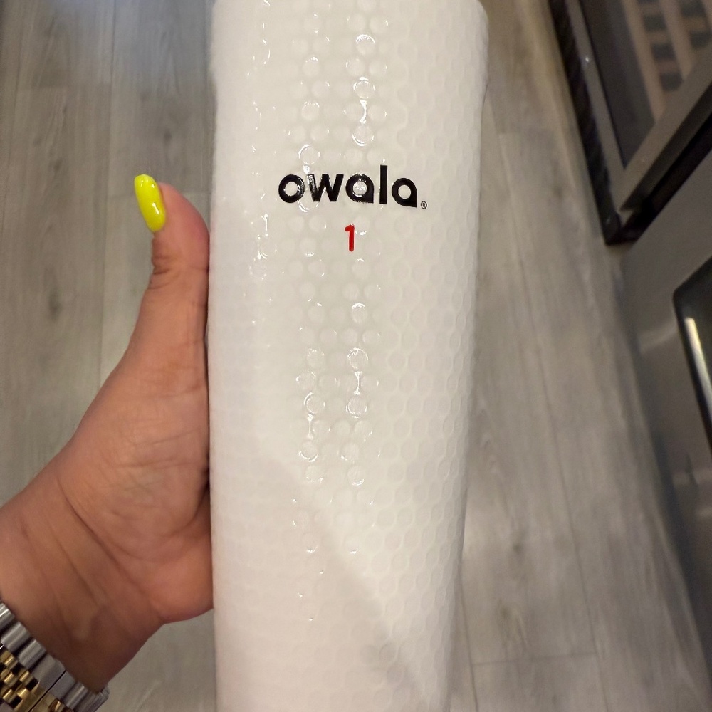 Owala Fairways Color drop 30oz white Golf